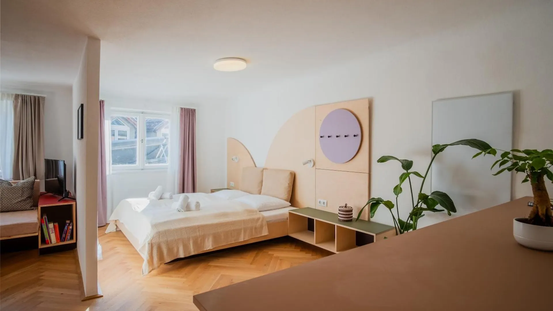 Noas Jazz Apartment Innsbruck Austria