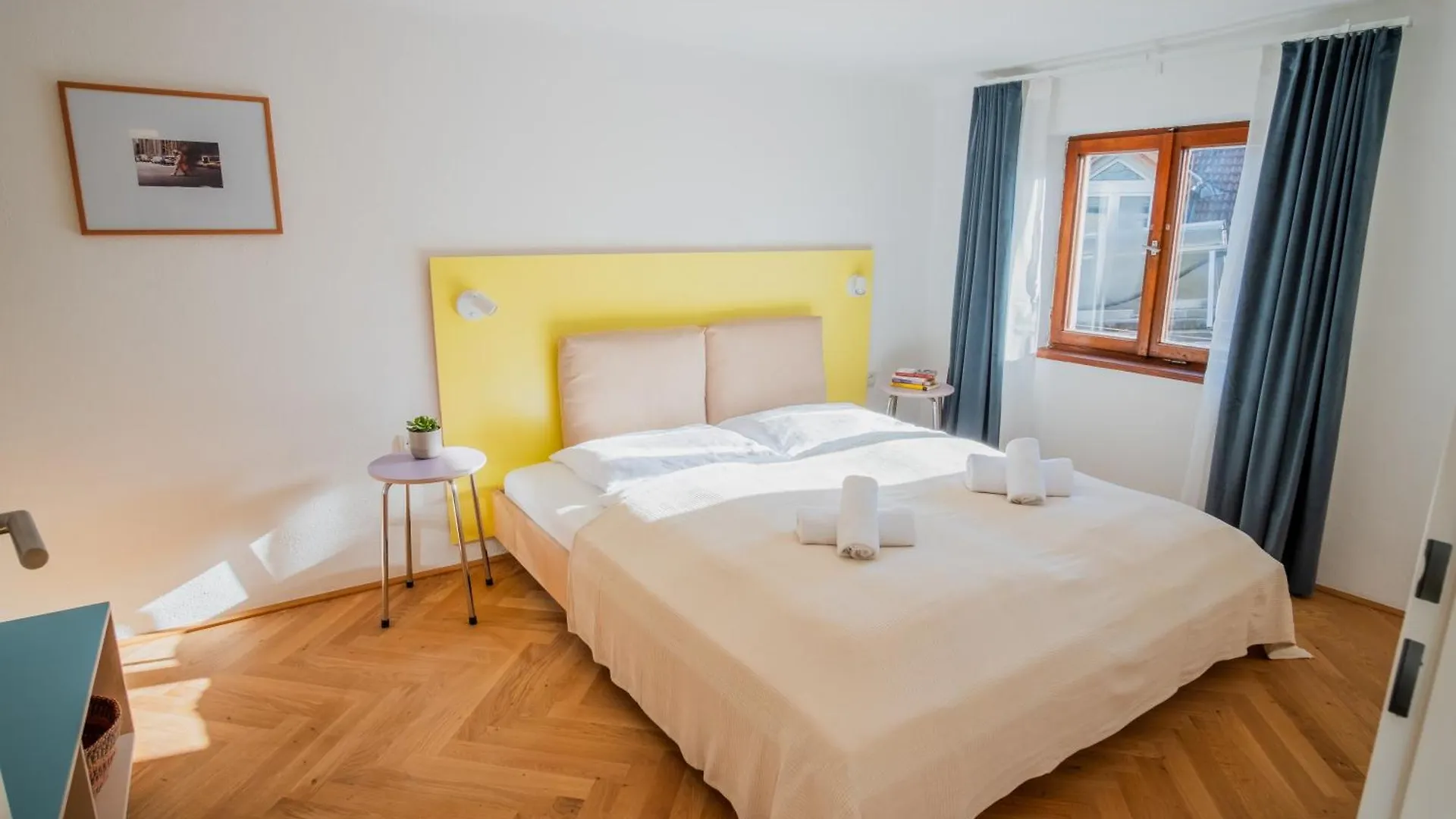 Noas Jazz Apartment Innsbruck Austria